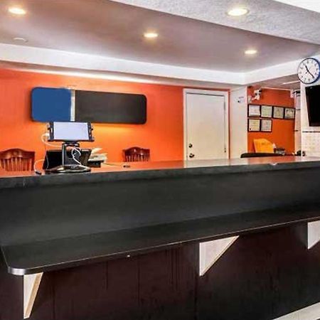 Key Inn Macedonia エクステリア 写真